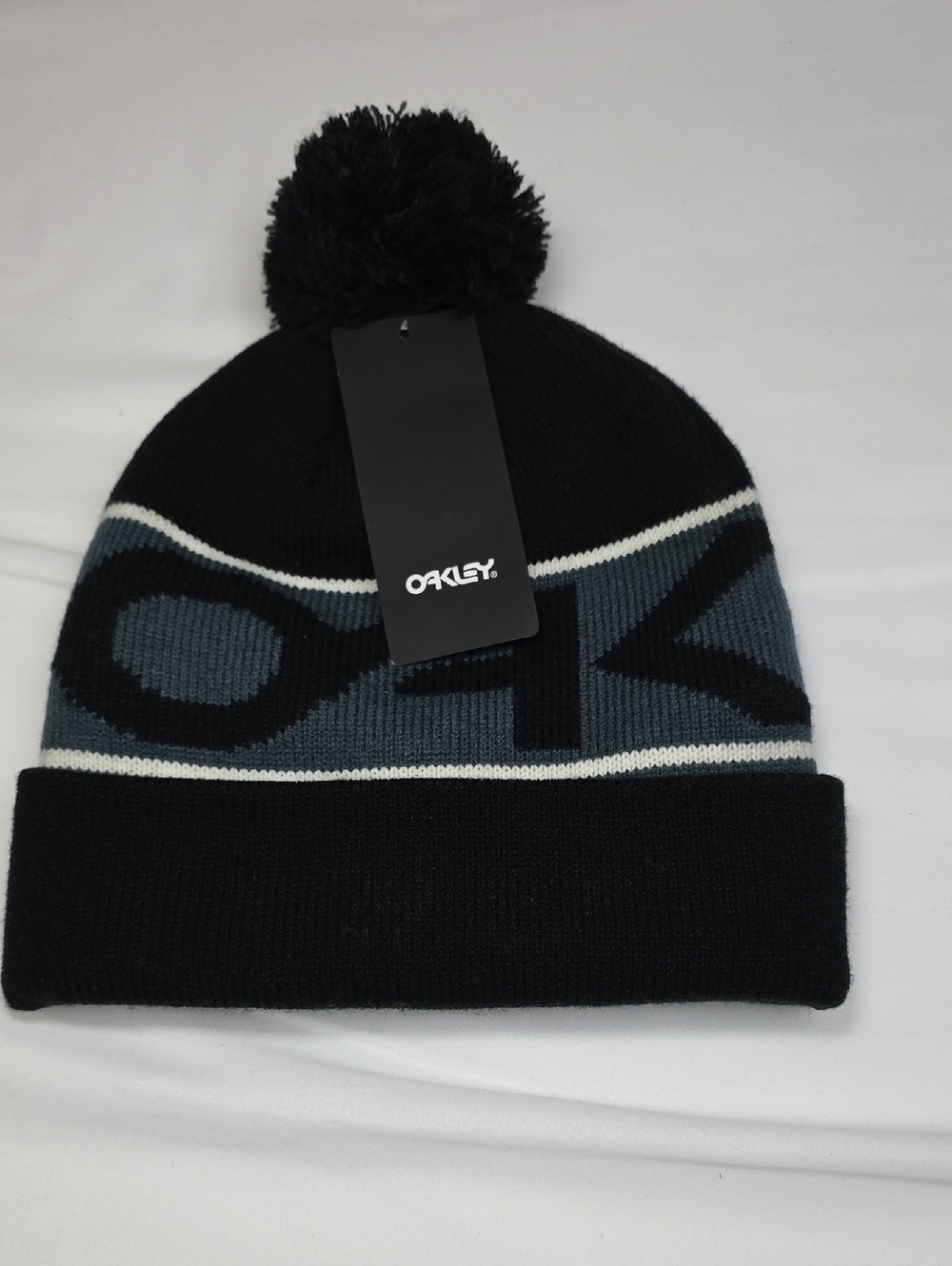 Hole In Hat Oakley Black and Gray Knit Pom Beanie